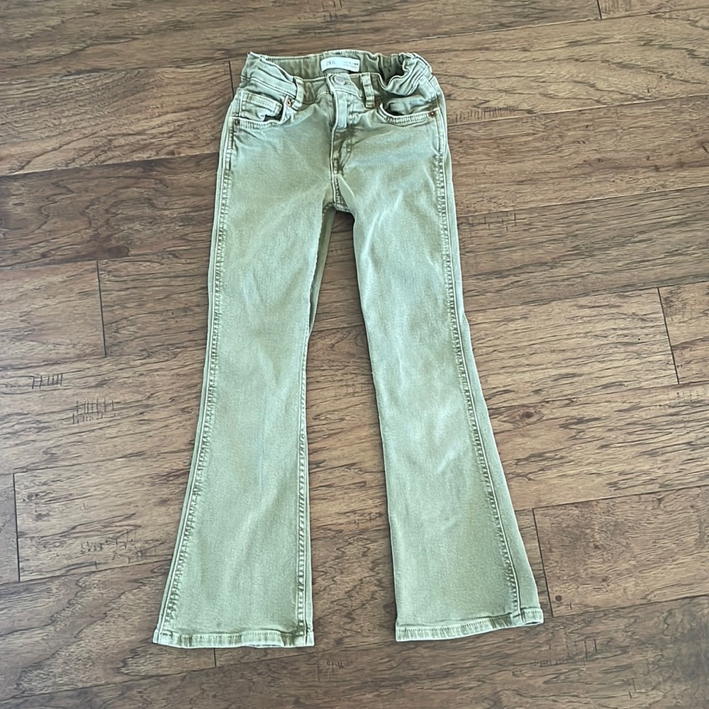 Zara bell bottom girl jeans